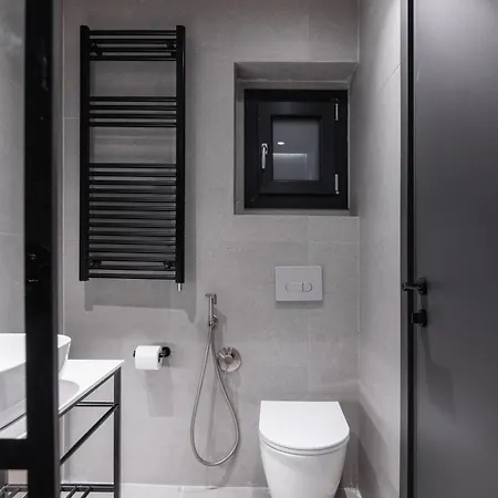 Liv Luxury Center 7c 公寓 *