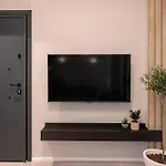 Liv Luxury Center 7c * سالونيك